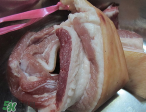 一斤豬肉放多少鹽？腌豬肉放多少鹽？