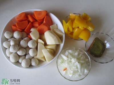 一斤魚(yú)可以做多少魚(yú)丸？一斤魚(yú)可以做幾個(gè)魚(yú)丸？