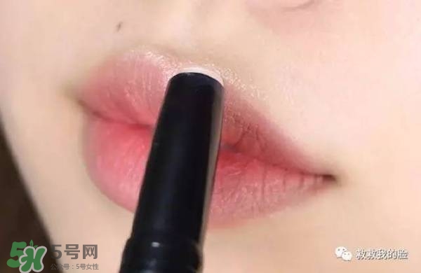 金高銀妝容怎么化？金高銀仿妝