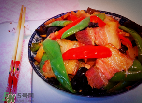 腌肉怎么做好吃？腌肉炒什么菜好吃？