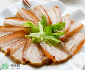 腌肉怎么做好吃？腌肉炒什么菜好吃？