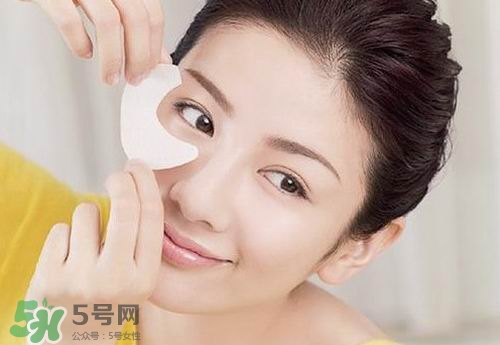 眼膜和面膜能一起貼嗎?眼膜和面膜能同時用嗎? 眼膜和面膜能一起貼嗎?眼膜和面膜能同時用嗎?