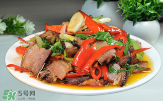 臘肉蒸還是煮？臘肉蒸好還是煮好？