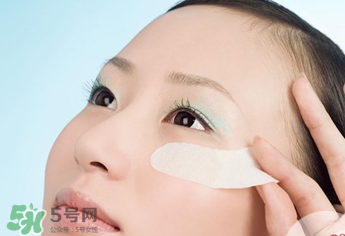 眼膜和眼霜有什么區(qū)別?眼膜和眼霜的區(qū)別 眼膜和眼霜有什么區(qū)別?眼膜和眼霜的區(qū)別