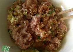 珍珠丸子可以用大米嗎？珍珠丸子用大米怎么做？