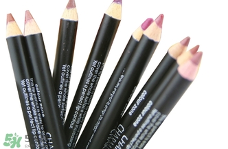 唇線筆可以當(dāng)口紅嗎？唇線筆和口紅的區(qū)別？