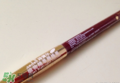 唇線筆怎么削？唇線筆怎么扭出來？