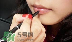 唇線筆可以當(dāng)口紅嗎？唇線筆和口紅的區(qū)別？