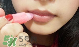 唇線筆可以當(dāng)口紅嗎？唇線筆和口紅的區(qū)別？