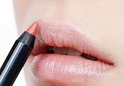 唇線筆可以當(dāng)眼線筆嗎？唇線筆怎么當(dāng)眼線筆？