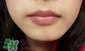 唇線筆可以當(dāng)口紅嗎？唇線筆和口紅的區(qū)別？