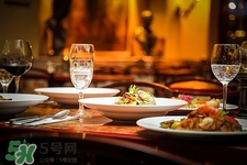 吃田螺可以喝紅酒嗎?吃田螺喝什么好 吃田螺可以喝紅酒嗎?吃田螺喝什么好