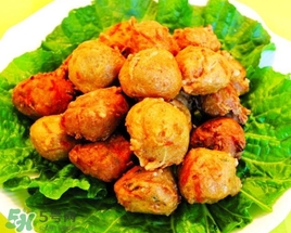 豆腐丸子散了怎么辦？豆腐丸子怎么做不散？