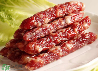 臘腸有亞硝酸鹽嗎？香腸有亞硝酸鹽嗎？