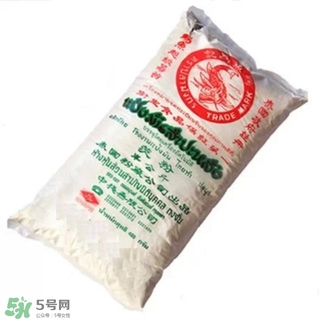 豆腐丸子要用面粉嗎？做豆腐丸子是用面粉還是淀粉？