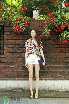 李圣經(jīng)的衣服什么牌子？李圣經(jīng)衣服同款