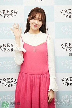 李圣經(jīng)的衣服什么牌子？李圣經(jīng)衣服同款