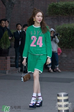 李圣經(jīng)的衣服什么牌子？李圣經(jīng)衣服同款