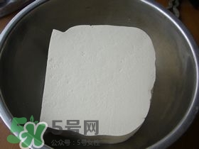 豆腐丸子散了怎么辦？豆腐丸子怎么做不散？