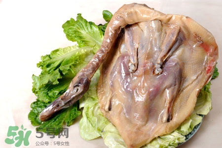 臘鴨腌制好后要曬多久？臘鴨要曬多長(zhǎng)時(shí)間可以吃？