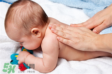 寶寶肚臍周圍疼是怎么回事?寶寶為什么肚臍會(huì)疼? 寶寶肚臍周圍疼是怎么回事?寶寶為什么肚臍會(huì)疼?