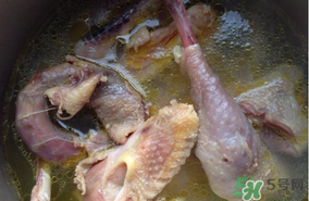 腌雞肉放多少鹽？一斤雞肉放多少鹽？