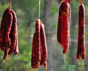 ?香腸晚上能放外面嗎？?香腸晚上要收嗎？