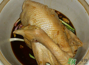 腌雞肉用什么調(diào)料？雞肉用什么腌制？