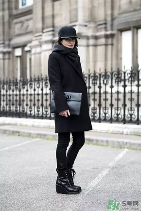 2017年圍巾流行怎么搭？2017年圍巾流行趨勢(shì)