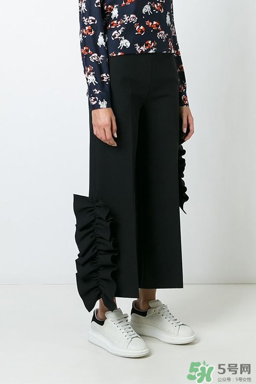 2017年流行什么褲子？2017年褲子流行顏色和搭配