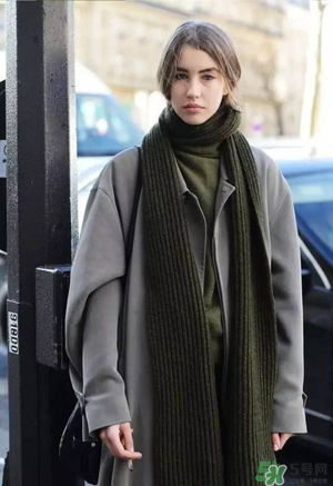 2017年圍巾流行怎么搭？2017年圍巾流行趨勢(shì)