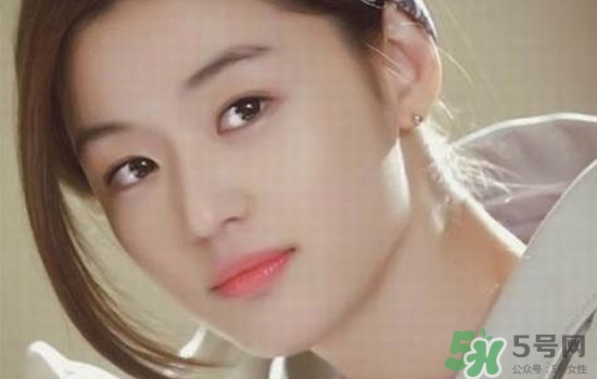 2017年眉毛流行什么顏色？2017年眉毛流行色推薦