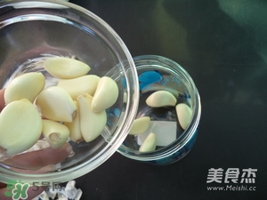 臘八蒜用什么蒜？臘八蒜用新蒜還是老蒜？