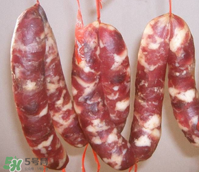 香腸什么時候扎孔？香腸扎孔技巧