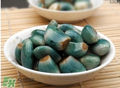 臘八蒜要放鹽嗎？臘八蒜要放多少鹽比例是多少？