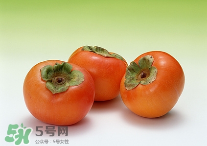 海帶和柿子能一起吃嗎?一起吃會(huì)怎么樣 海帶和柿子能一起吃嗎?一起吃會(huì)怎么樣