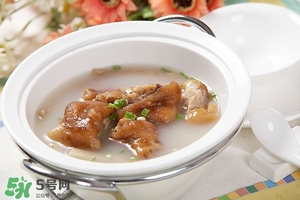 臘豬腳燉什么好吃？臘豬蹄燉什么好吃？