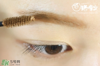 kiss me染眉膏怎么用？kiss me染眉膏使用方法