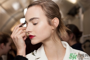 去魚尾紋的眼霜哪種好？魚尾紋用什么眼霜好？