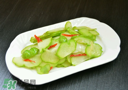 清炒佛手瓜的做法,清炒佛手瓜的作用與功效 清炒佛手瓜的做法,清炒佛手瓜的作用與功效