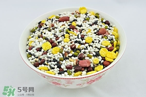 糖尿病患者可以吃臘八粥嗎?吃臘八粥好嗎 糖尿病患者可以吃臘八粥嗎?吃臘八粥好嗎