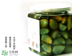 臘八蒜霉了可以吃嗎？發(fā)霉的大蒜可以腌制臘八蒜嗎？