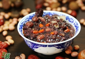 臘八粥要放糖嗎？臘八粥放冰糖還是白糖還是紅糖？