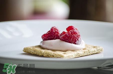 年糕的保質(zhì)期是多久?年糕買回來怎么保存 年糕的保質(zhì)期是多久?年糕買回來怎么保存