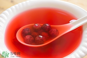 月經(jīng)期能喝酸梅湯嗎?經(jīng)期喝酸梅湯好嗎 月經(jīng)期能喝酸梅湯嗎?經(jīng)期喝酸梅湯好嗎