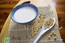 豆?jié){和牛奶哪個(gè)更有營養(yǎng)?豆?jié){和牛奶哪個(gè)好 豆?jié){和牛奶哪個(gè)更有營養(yǎng)?豆?jié){和牛奶哪個(gè)好