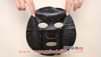 春雨黑蜂蜜面膜真假辨別 春雨黑蜂蜜面膜掉色與精化液顏色 春雨黑蜂蜜面膜真假辨別 春雨黑蜂蜜面膜掉色與精化液顏色