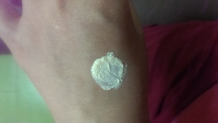 嬌韻詩妊娠紋霜搓泥怎么辦？嬌韻詩撫紋身體霜搓泥