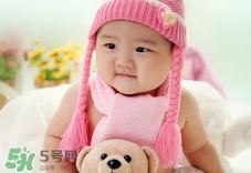 新生兒頭上長(zhǎng)小紅點(diǎn)是怎么回事?是什么原因? 新生兒頭上長(zhǎng)小紅點(diǎn)是怎么回事?是什么原因?