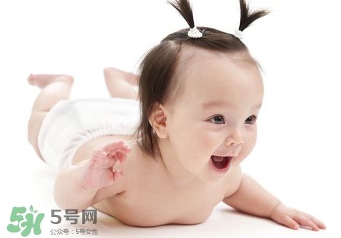 新生兒頭上長(zhǎng)小紅點(diǎn)是怎么回事?是什么原因? 新生兒頭上長(zhǎng)小紅點(diǎn)是怎么回事?是什么原因?